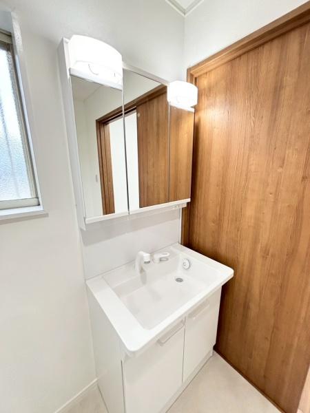 西尾市一色町大塚惣池の中古一戸建て