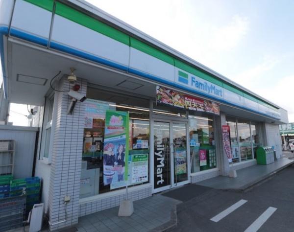 西尾市一色町大塚惣池の中古一戸建て(ファミリーマート)