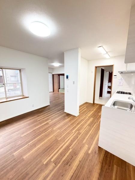 西尾市一色町大塚惣池の中古一戸建て