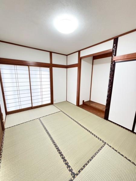 西尾市一色町大塚惣池の中古一戸建て