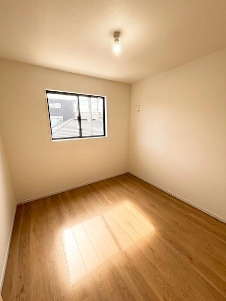 安城市里町３丁目の新築一戸建