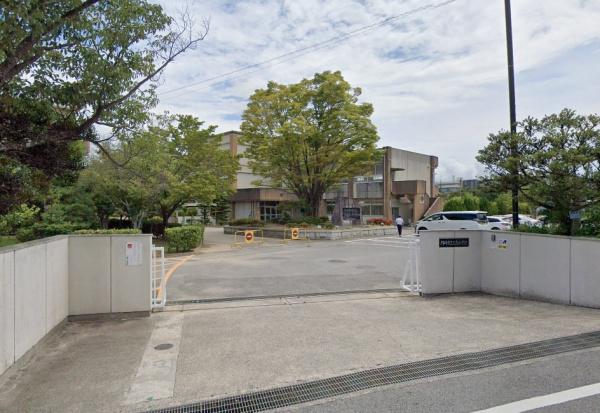 岡崎市明大寺町字畔土の中古一戸建て(岡崎市立三島小学校)