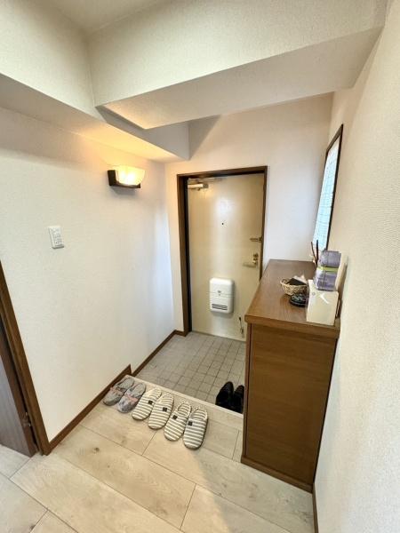 ガーデンヒルズ東大友(玄関)