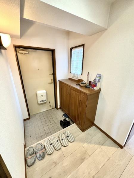 ガーデンヒルズ東大友(玄関)