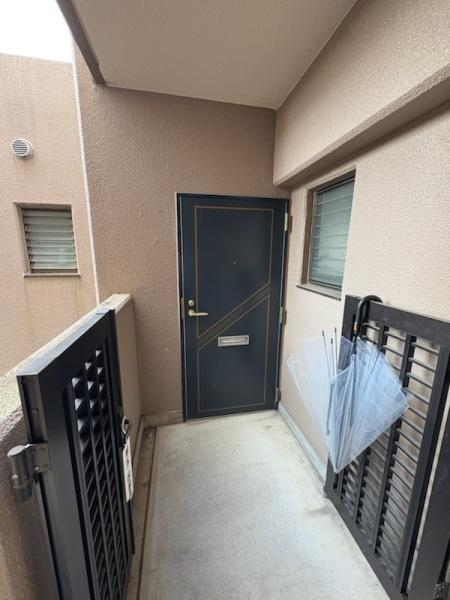 ガーデンヒルズ東大友(玄関)