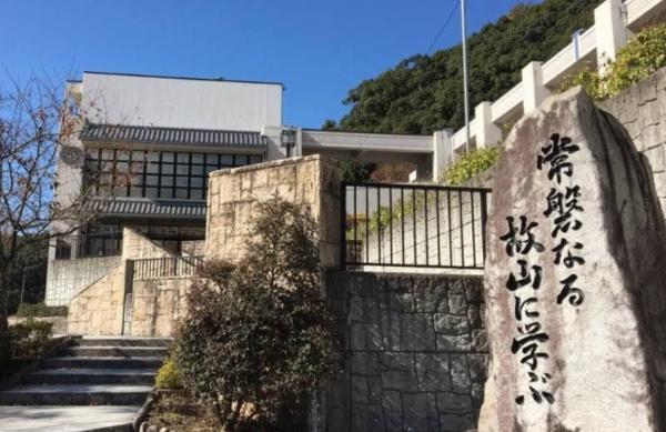 岡崎市滝町字芳殿の土地(岡崎市立常磐中学校)
