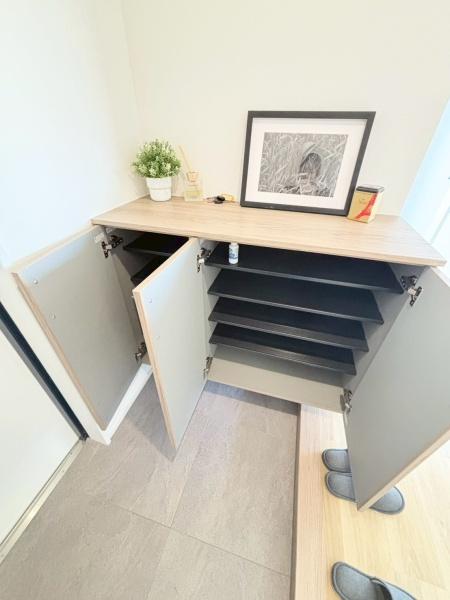 ガーデンヒルズ東大友(玄関)