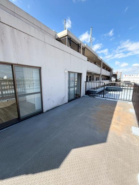 ガーデンヒルズ東大友(バルコニー)