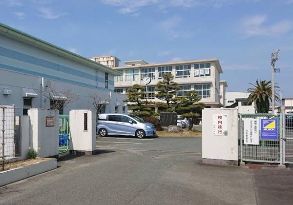 浜松市中央区上島７丁目の土地(浜松市立曳馬中学校)