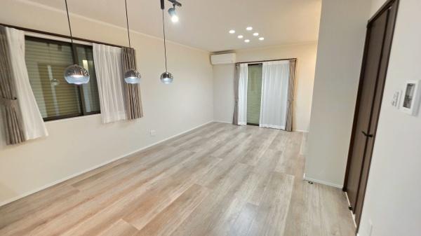 岡崎市上地６丁目の中古一戸建て