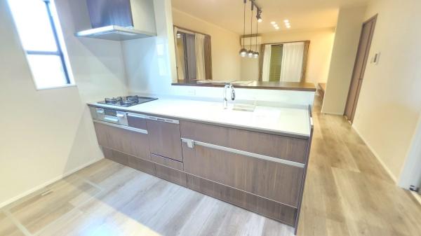 岡崎市上地６丁目の中古一戸建