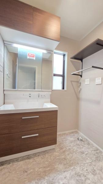岡崎市上地６丁目の中古一戸建