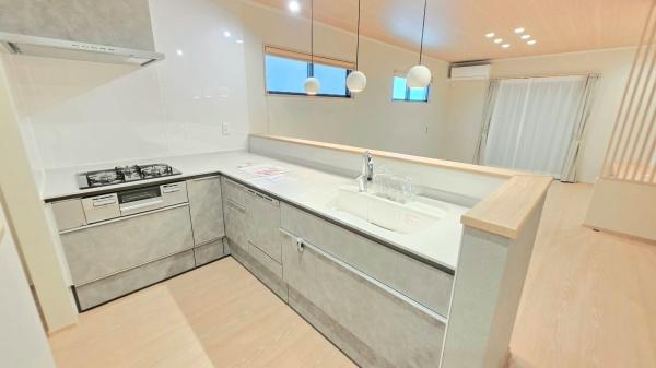 岡崎市上地６丁目の中古一戸建