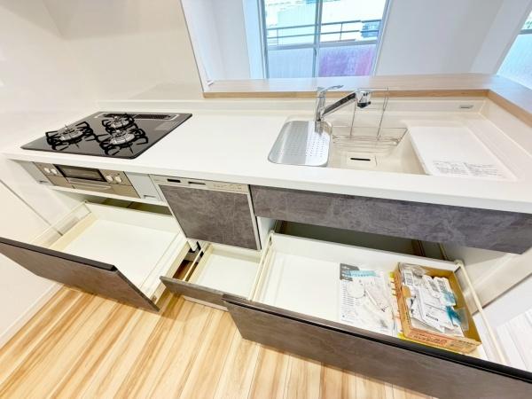 シャンボール康生　401号室