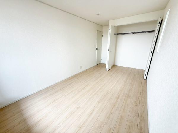 岡崎市上地６丁目の新築一戸建