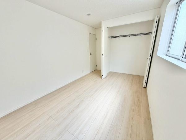 岡崎市上地６丁目の新築一戸建