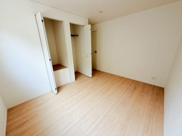 岡崎市上地６丁目の新築一戸建