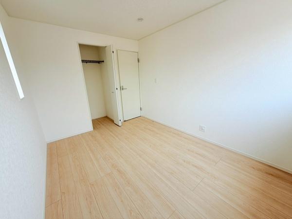 岡崎市上地６丁目の新築一戸建