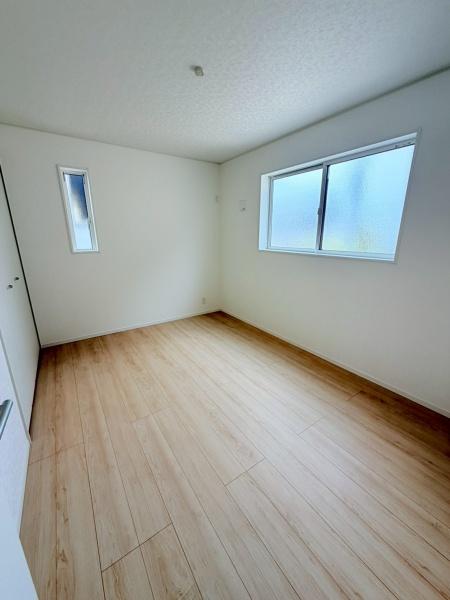 岡崎市上地６丁目の新築一戸建