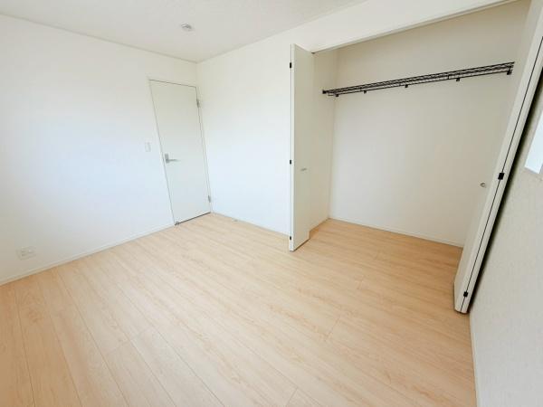 岡崎市上地６丁目の新築一戸建