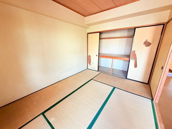 ロイヤルマンション緑丘Ⅱ　104号室