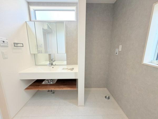岡崎市蓑川町３丁目の新築一戸建