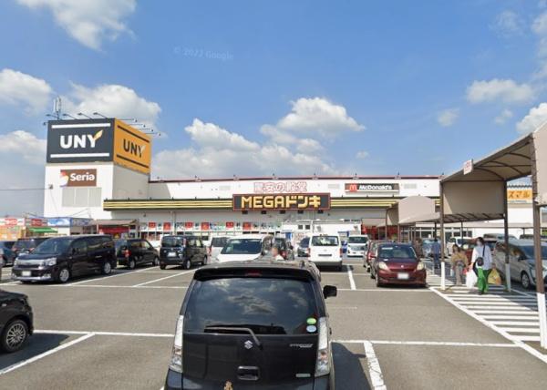スペクトルティアラ宇頭　105号室(MEGAドン・キホーテUNY矢作店)