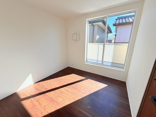 岡崎市二軒屋町１丁目の新築一戸建