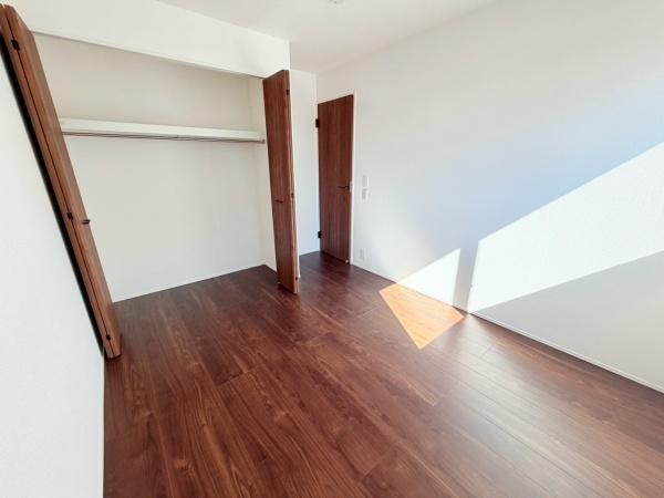 岡崎市二軒屋町１丁目の新築一戸建