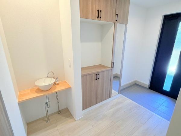 岡崎市二軒屋町１丁目の新築一戸建