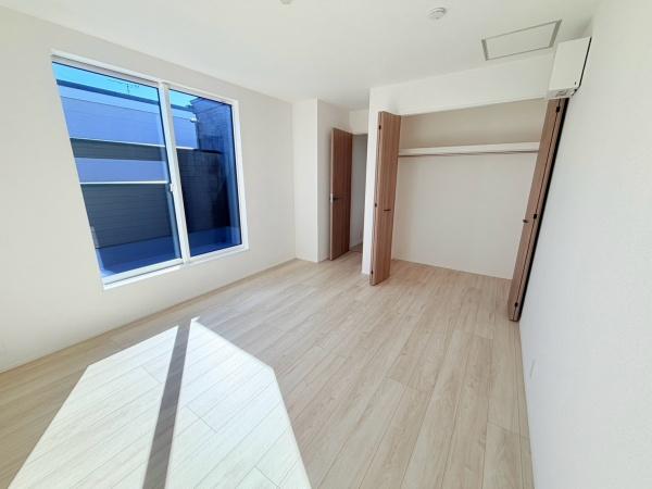 岡崎市二軒屋町１丁目の新築一戸建