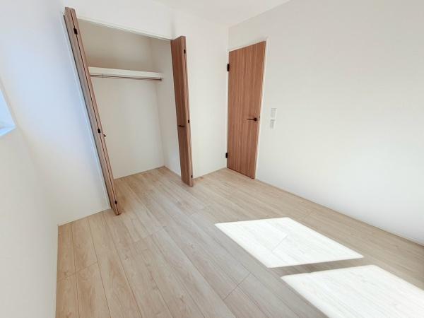 岡崎市二軒屋町１丁目の新築一戸建