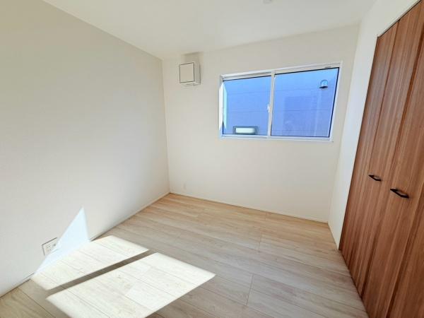 岡崎市二軒屋町１丁目の新築一戸建