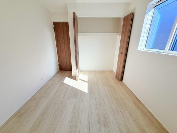 岡崎市二軒屋町１丁目の新築一戸建