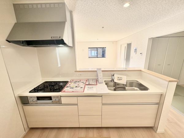 西尾市一色町一色東塩浜第22　１号棟