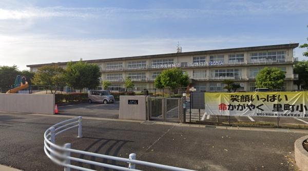 安城市里町石橋の新築一戸建(安城市立里町小学校)