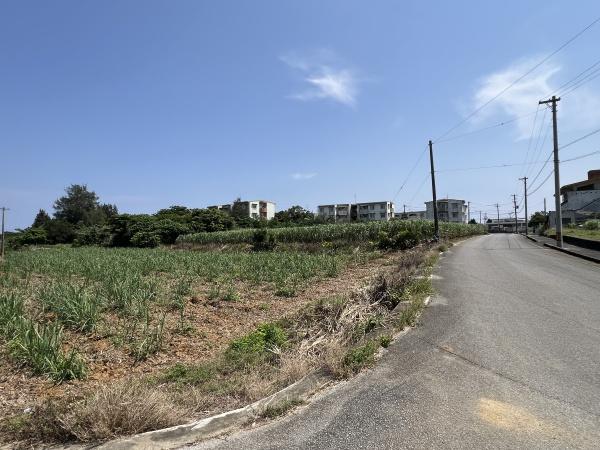 【土地】城辺福里団地近く　約224坪　原野