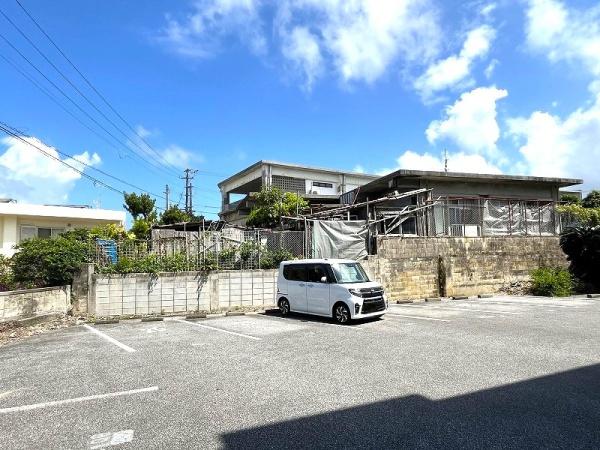 【収益】　平良下里　RCB造　3階建15戸　アパート