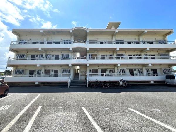 【収益】　平良下里　RCB造　3階建15戸　アパート