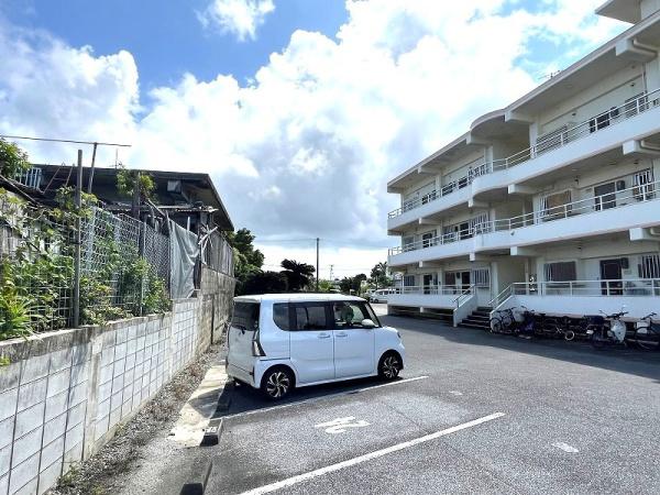 【収益】　平良下里　RCB造　3階建15戸　アパート
