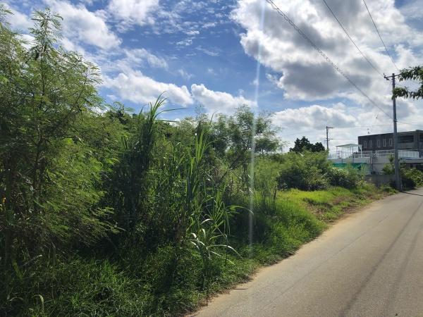 宮古島市平良字荷川取の土地