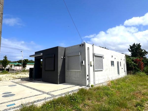 東仲宗根添　築浅　RC造平屋建3LDK　建物25坪