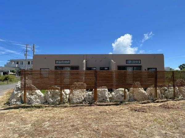 平良狩俣　オーシャンビュー　CB造平屋建ｘ2棟　土地271坪