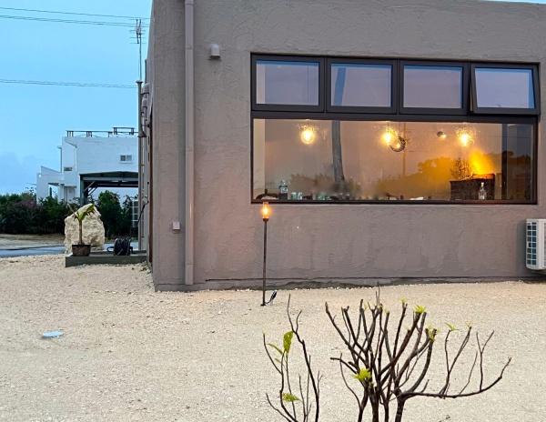平良狩俣　オーシャンビュー　CB造平屋建ｘ2棟　土地271坪
