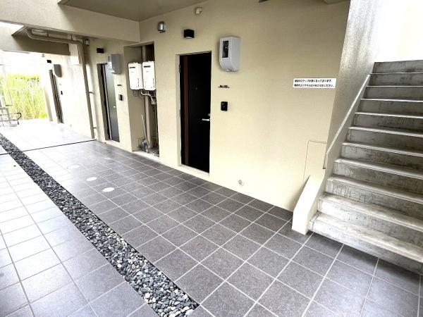 平良松原　徳洲会病院近く　利回り7.32％　RC造　2階建て