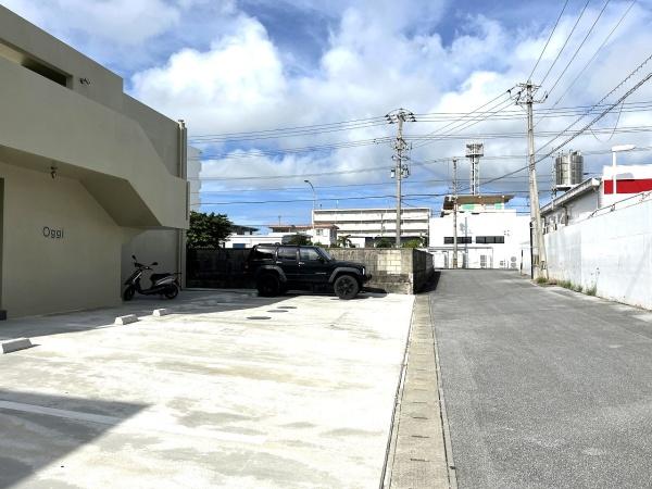 平良松原　徳洲会病院近く　利回り7.32％　RC造　2階建て