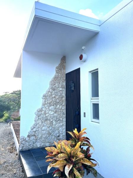 伊良部国仲　入り江前　RC造平屋建　建物18坪　土地397坪