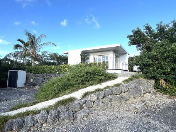 伊良部国仲　入り江前　RC造平屋建　建物18坪　土地397坪