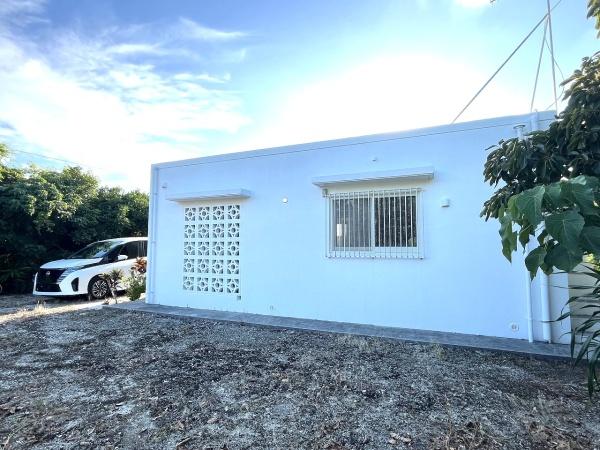 伊良部国仲　入り江前　RC造平屋建　建物18坪　土地397坪