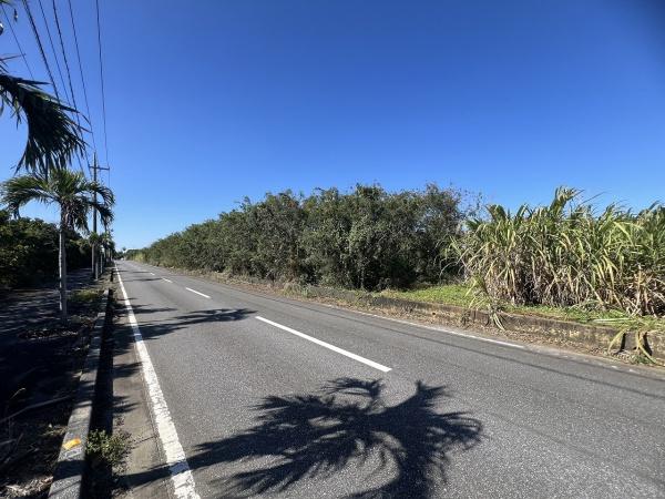 【土地】下地与那覇前浜ビーチ近く　約689坪　原野